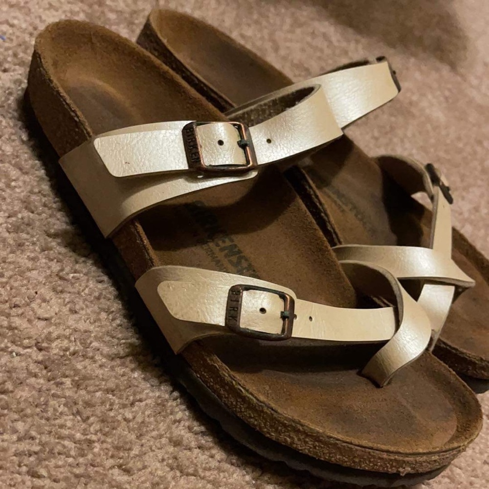 Tan/Gold Birkenstock